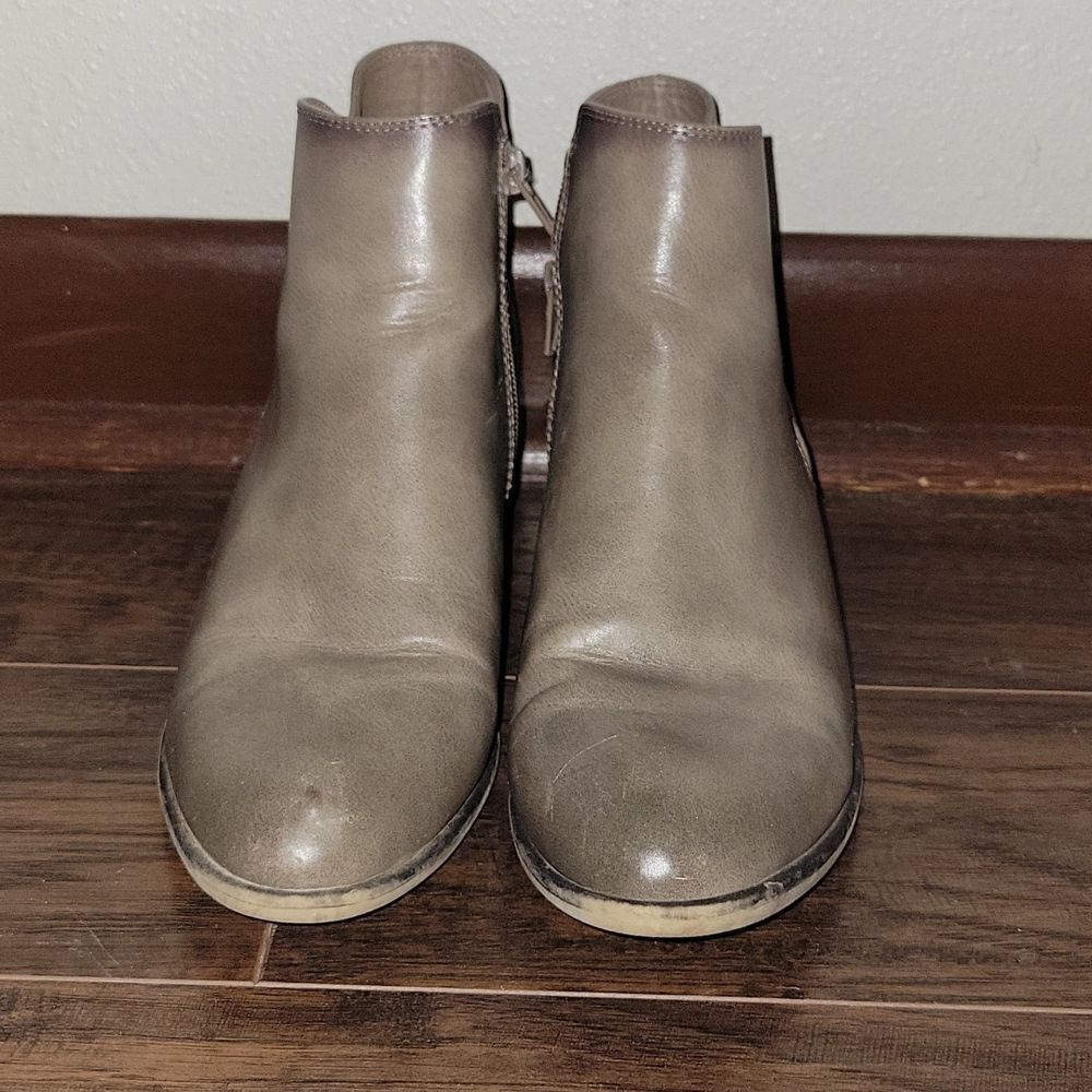 Sophie17 Colby Booties size 10